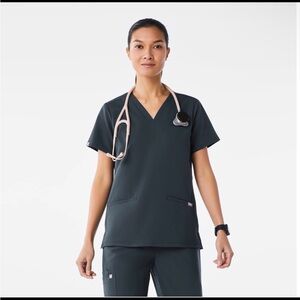 FIGS NWT Dark Harbor Casma Three-Pocket Scrub Top XL